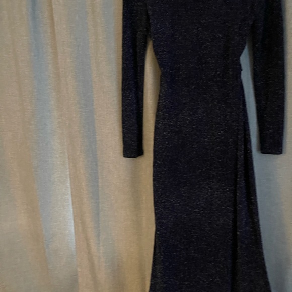 Beautiful dark blue long flowing dress - Picture 3 of 16